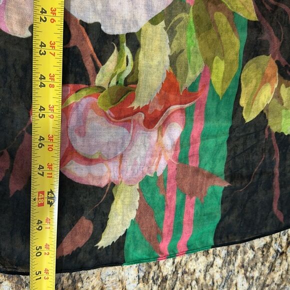 Made in Italy Lightweight Floral And Dog Print Shawl - Picture 6 of 6